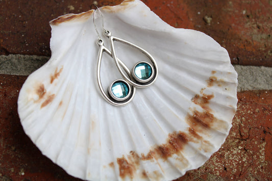 Aquamarine Crystal Silver Teardrop Earrings//Prom Night Earrings//Birthday Gifts for Her// March Gemstone Color Earring// Aqua Blue s